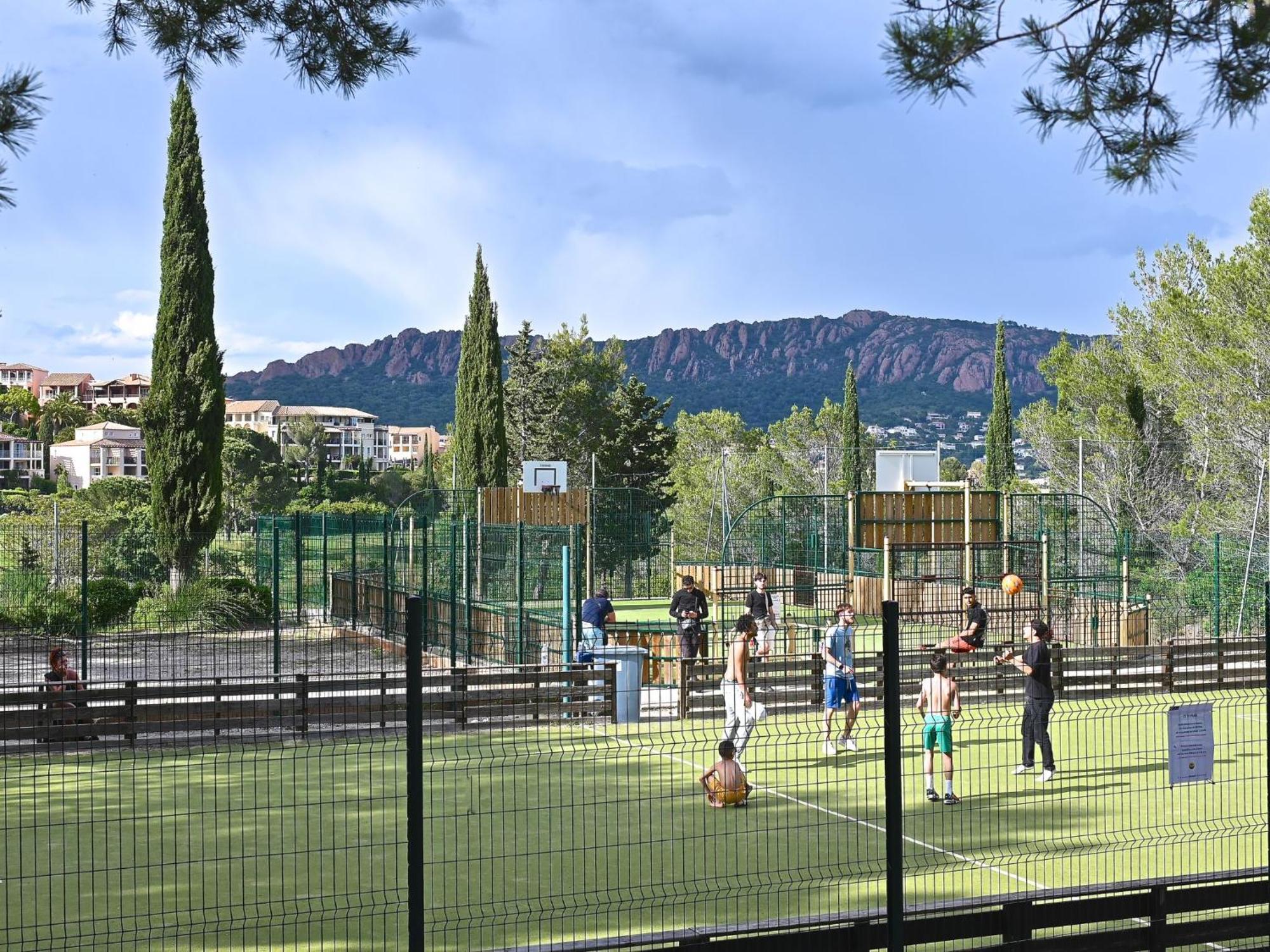 Apartment Village Cap Esterel - Le Village-52 By Interhome Saint-Raphaël 外观 照片