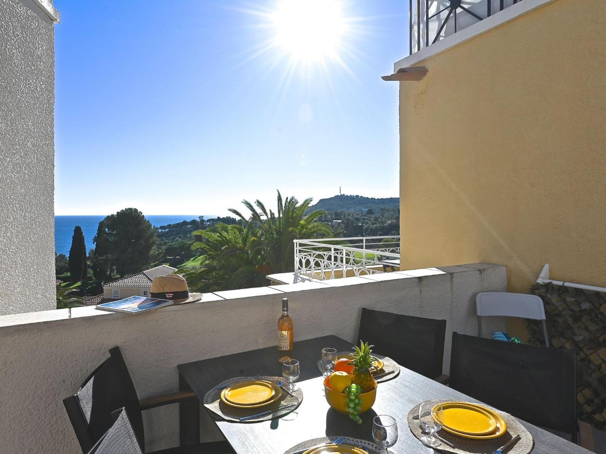 Apartment Village Cap Esterel - Le Village-52 By Interhome Saint-Raphaël 外观 照片