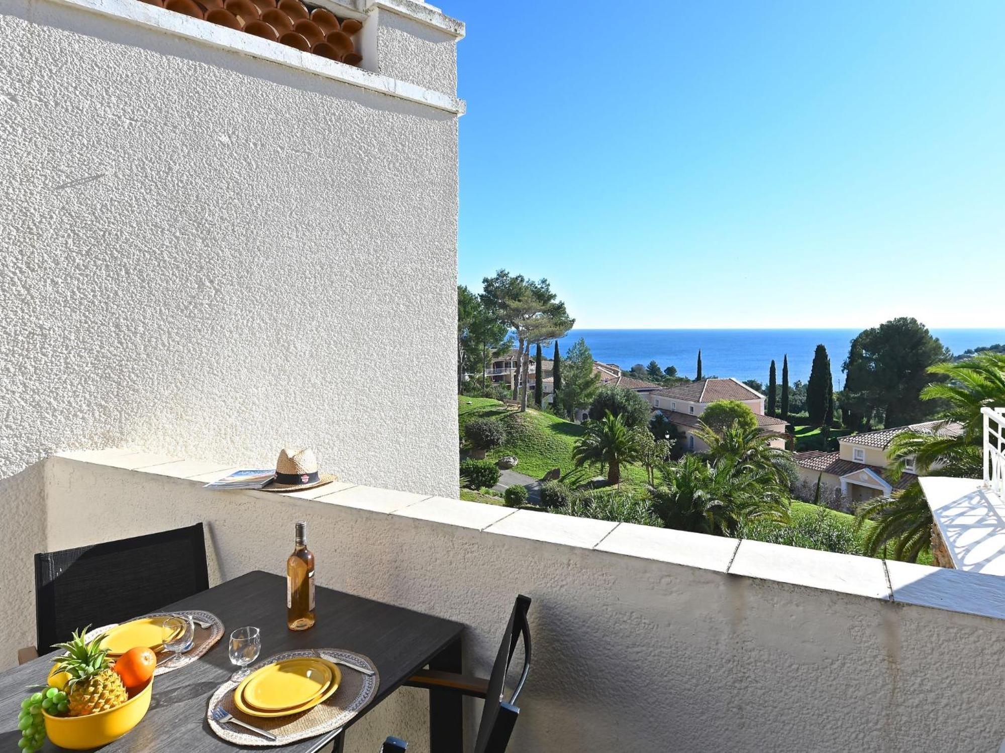 Apartment Village Cap Esterel - Le Village-52 By Interhome Saint-Raphaël 外观 照片